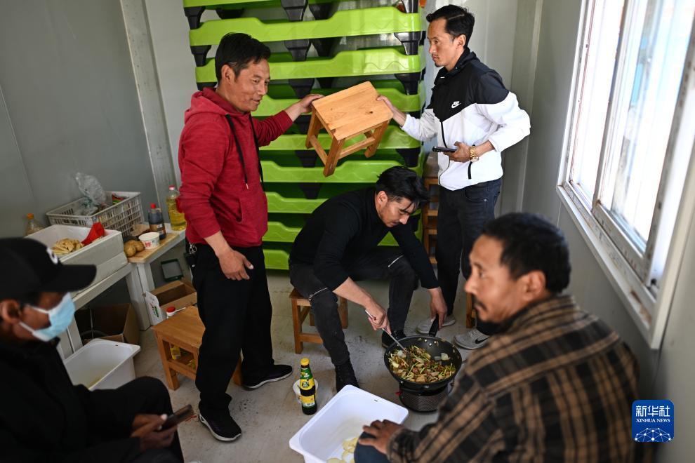 导航至皇冠